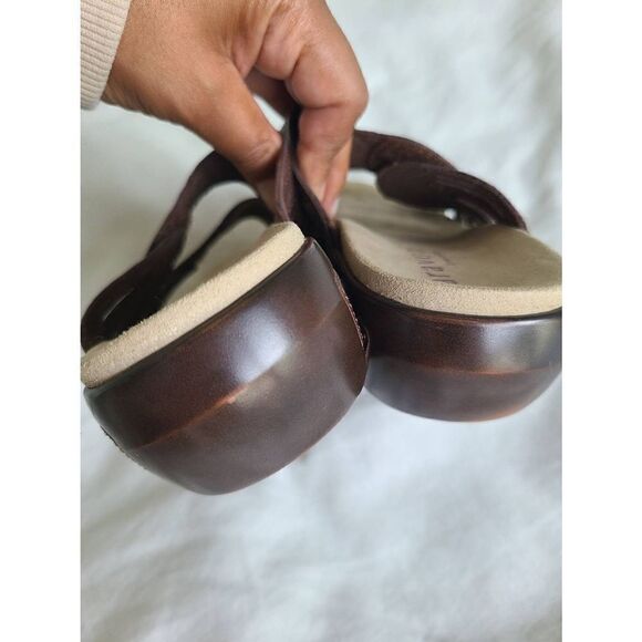 Aravon Kendall Slide Sandals Women's US 8B Brown Leather Upper Comfort WSK10BZ - Picture 4 of 6